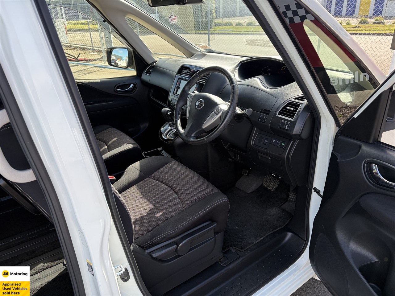 2015 Nissan Serena