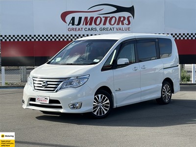 2015 Nissan Serena - Thumbnail