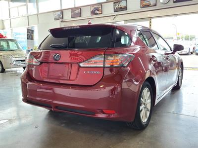 2013 Lexus CT 200h - Thumbnail