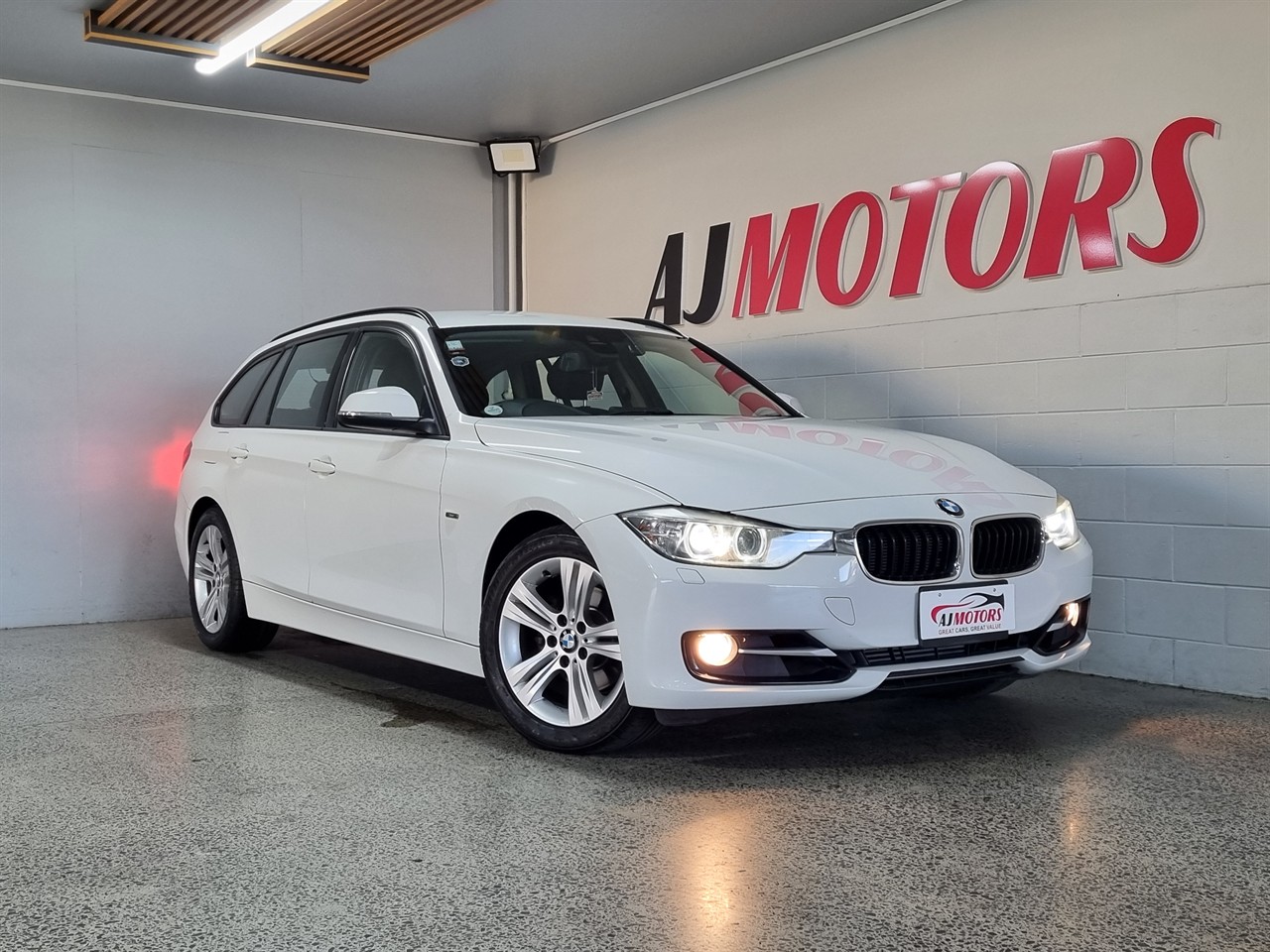2014 BMW 320i