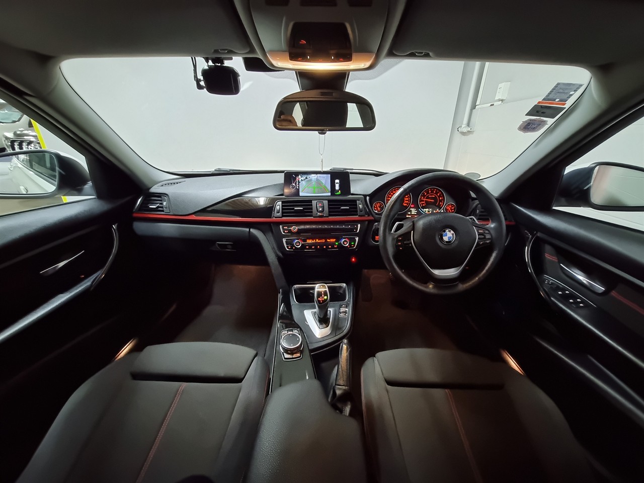 2014 BMW 320i