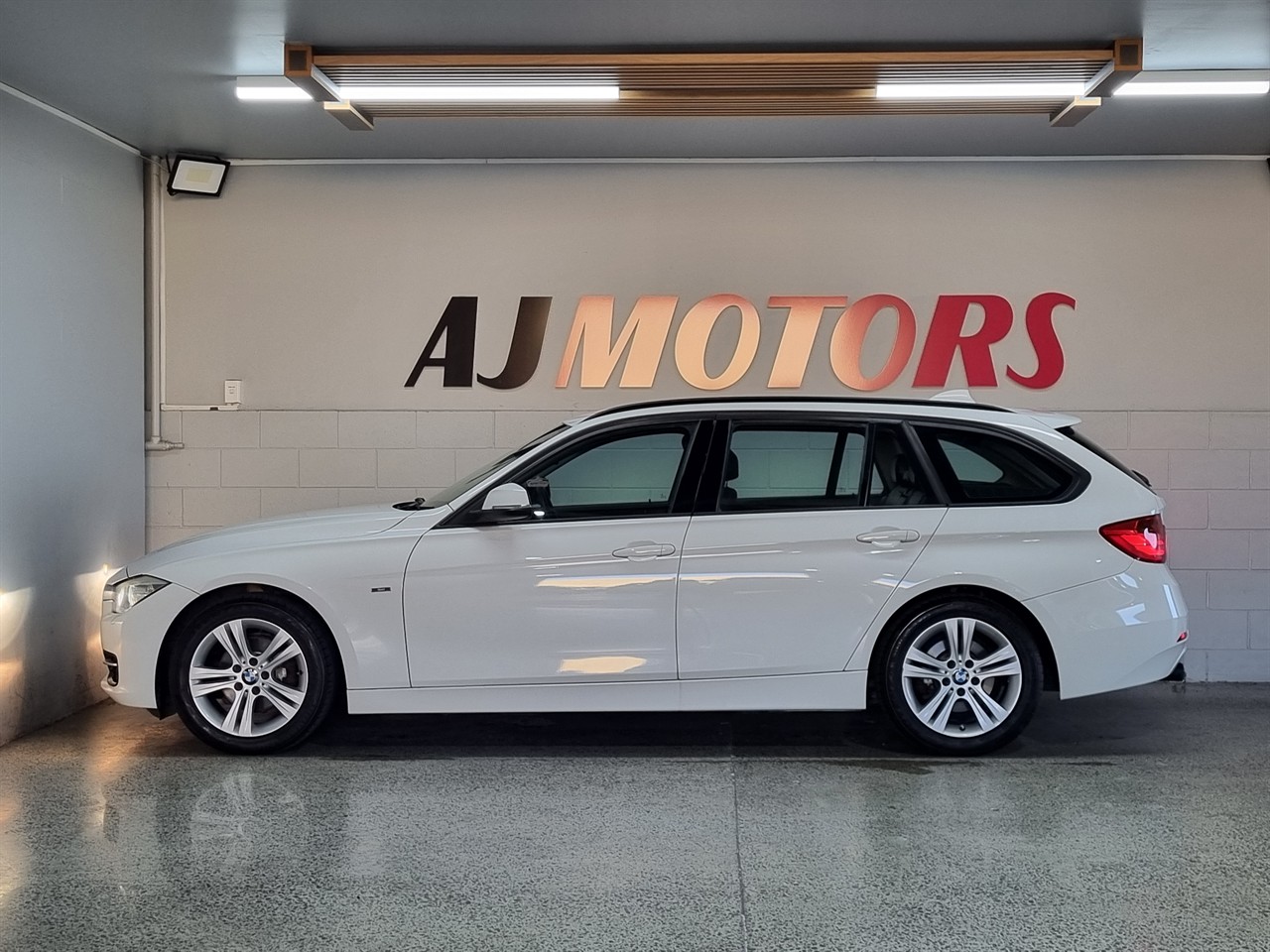 2014 BMW 320i