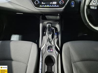 2019 Toyota Corolla - Thumbnail