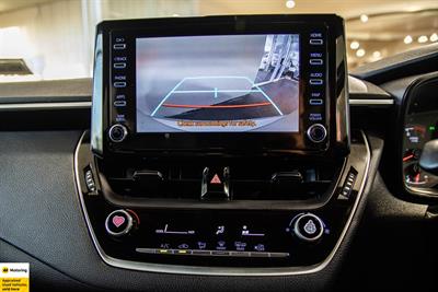 2018 Toyota Corolla - Thumbnail