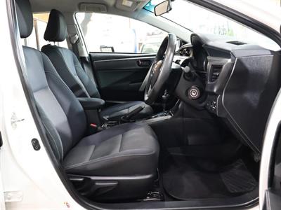 2016 Toyota Corolla - Thumbnail