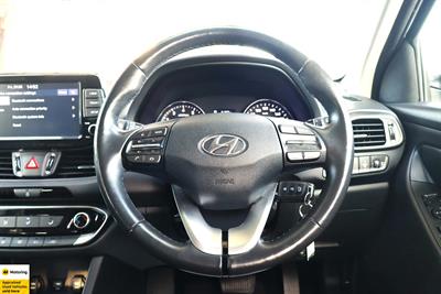 2022 Hyundai i30 - Thumbnail