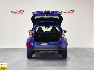 2022 Toyota YARIS CROSS - Thumbnail