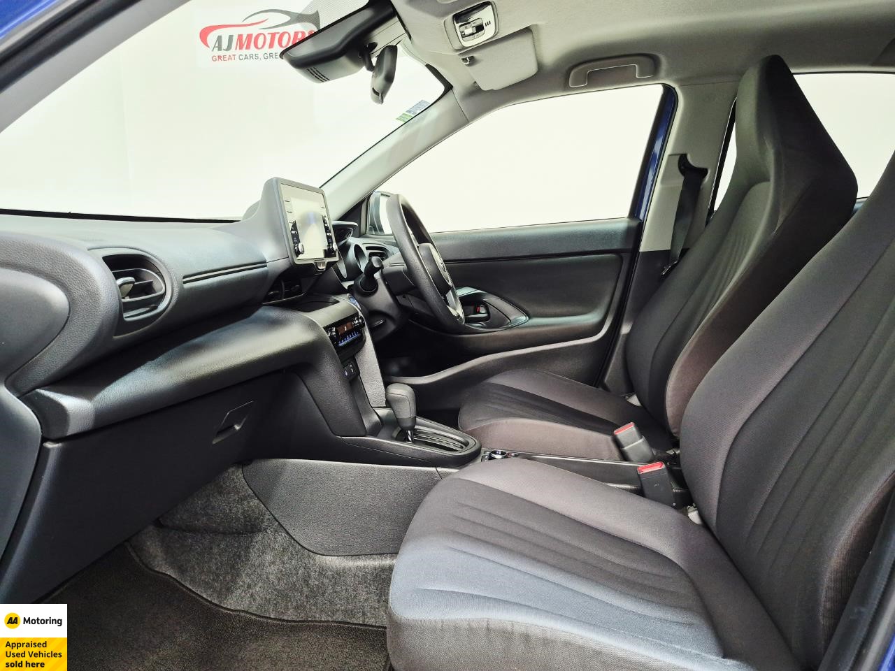 2022 Toyota YARIS CROSS