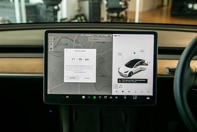 2021 Tesla Model 3 - Thumbnail