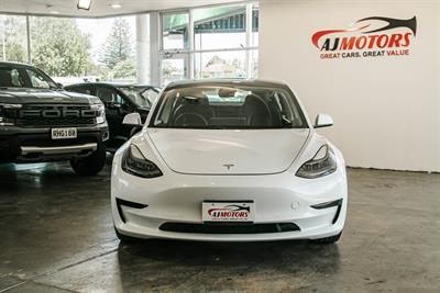 2021 Tesla Model 3 - Thumbnail