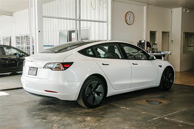 2021 Tesla Model 3 - Thumbnail