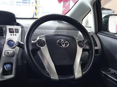 2012 Toyota Prius - Thumbnail