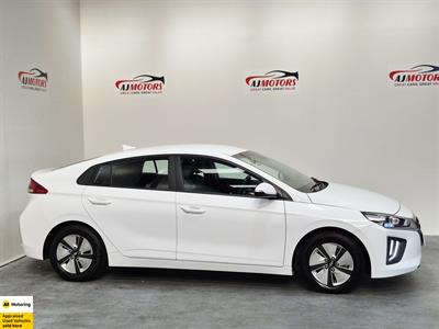 2022 Hyundai IONIQ - Thumbnail