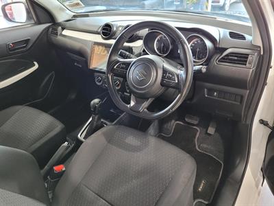 2022 Suzuki Swift - Thumbnail