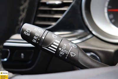 2019 Holden Commodore - Thumbnail