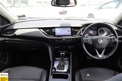 2019 Holden Commodore - Thumbnail