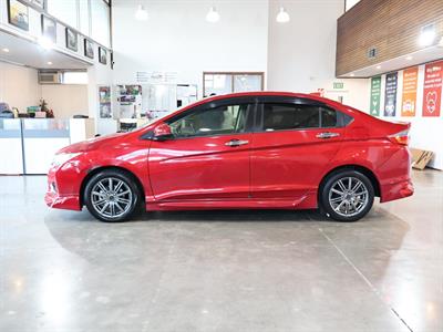 2016 Honda Grace - Thumbnail