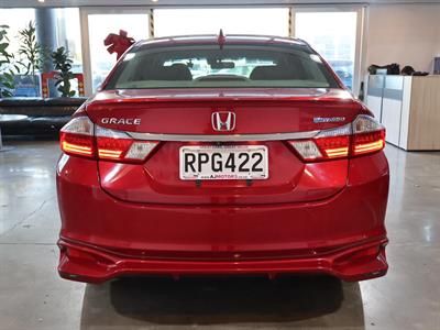 2016 Honda Grace - Thumbnail
