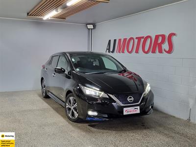 2018 Nissan Leaf - Thumbnail