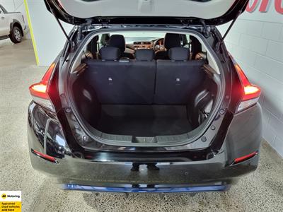 2018 Nissan Leaf - Thumbnail