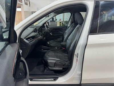 2017 BMW X1 - Thumbnail