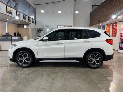 2017 BMW X1 - Thumbnail