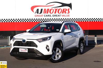 2019 Toyota RAV4 - Thumbnail