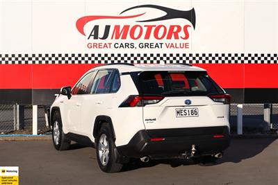 2019 Toyota RAV4 - Thumbnail