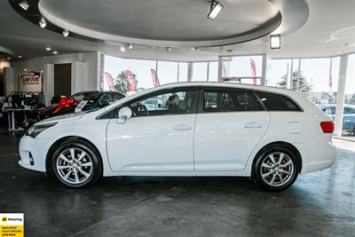 2012 Toyota Avensis - Thumbnail