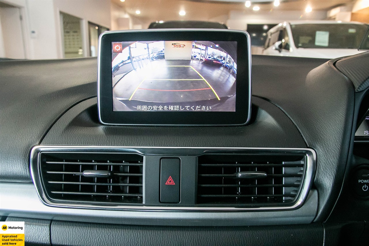 2014 Mazda Axela
