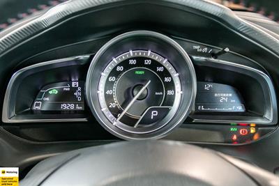 2014 Mazda Axela - Thumbnail