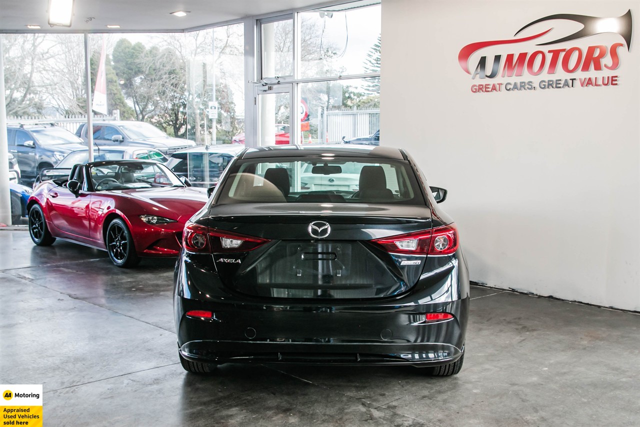 2014 Mazda Axela