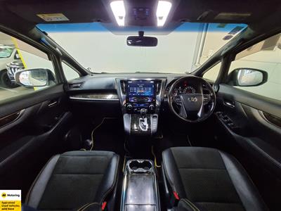 2016 Toyota Vellfire - Thumbnail