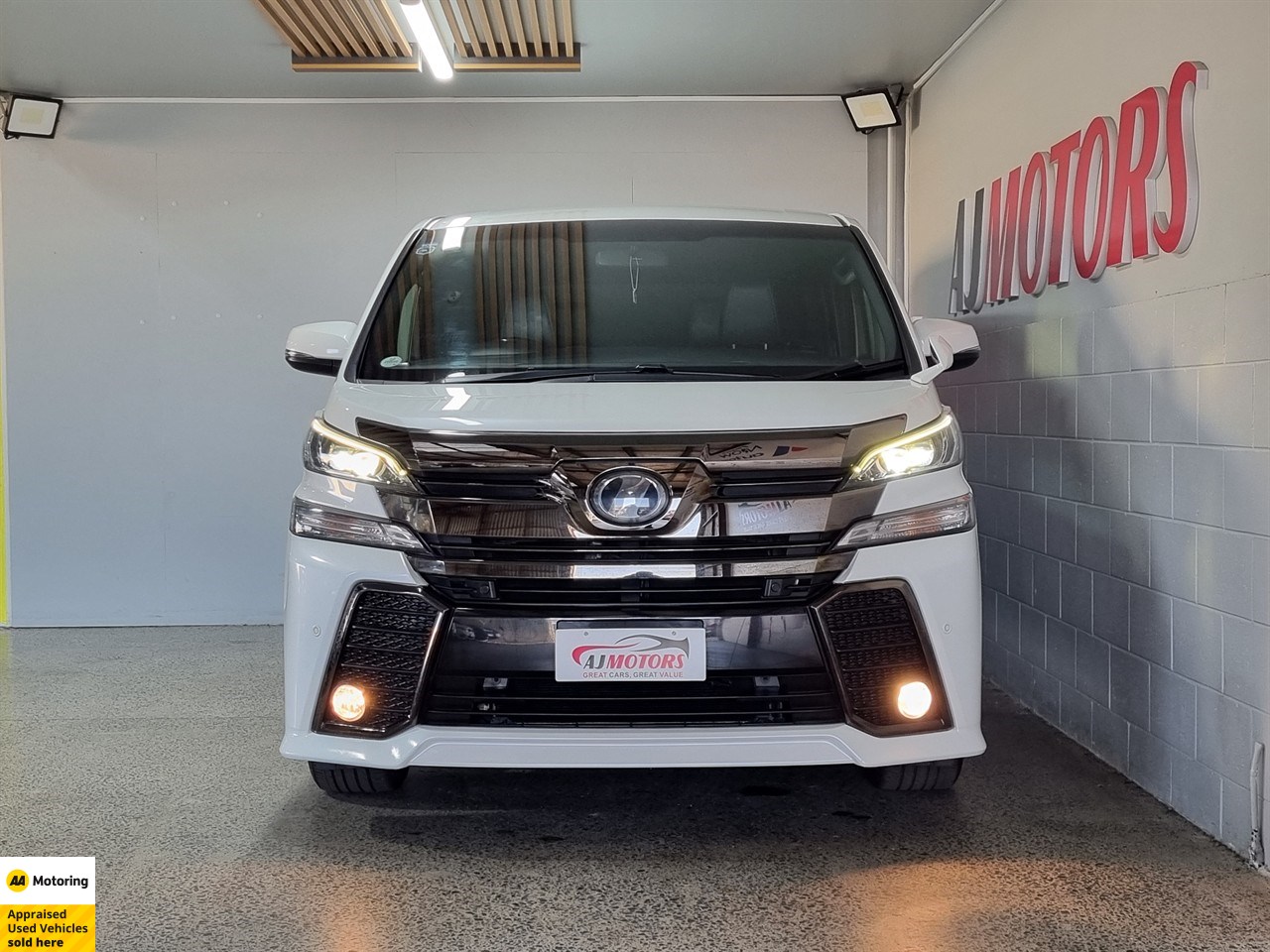 2016 Toyota Vellfire