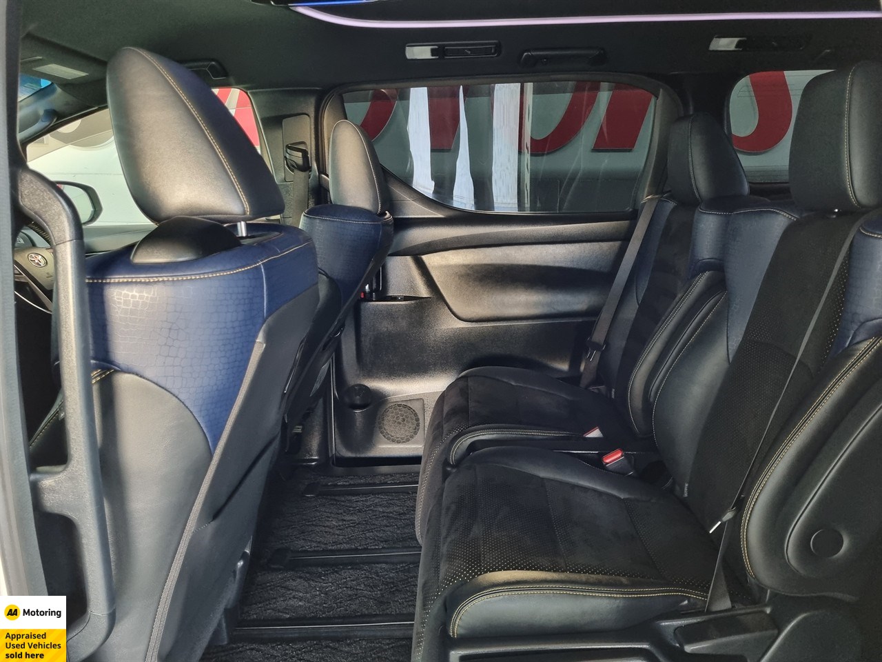 2016 Toyota Vellfire