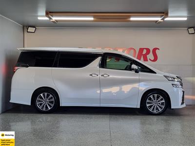 2016 Toyota Vellfire - Thumbnail