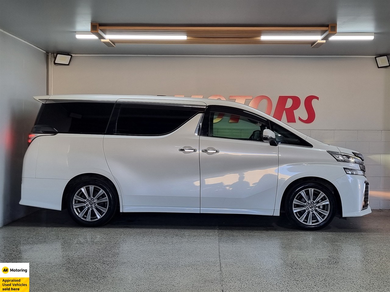 2016 Toyota Vellfire