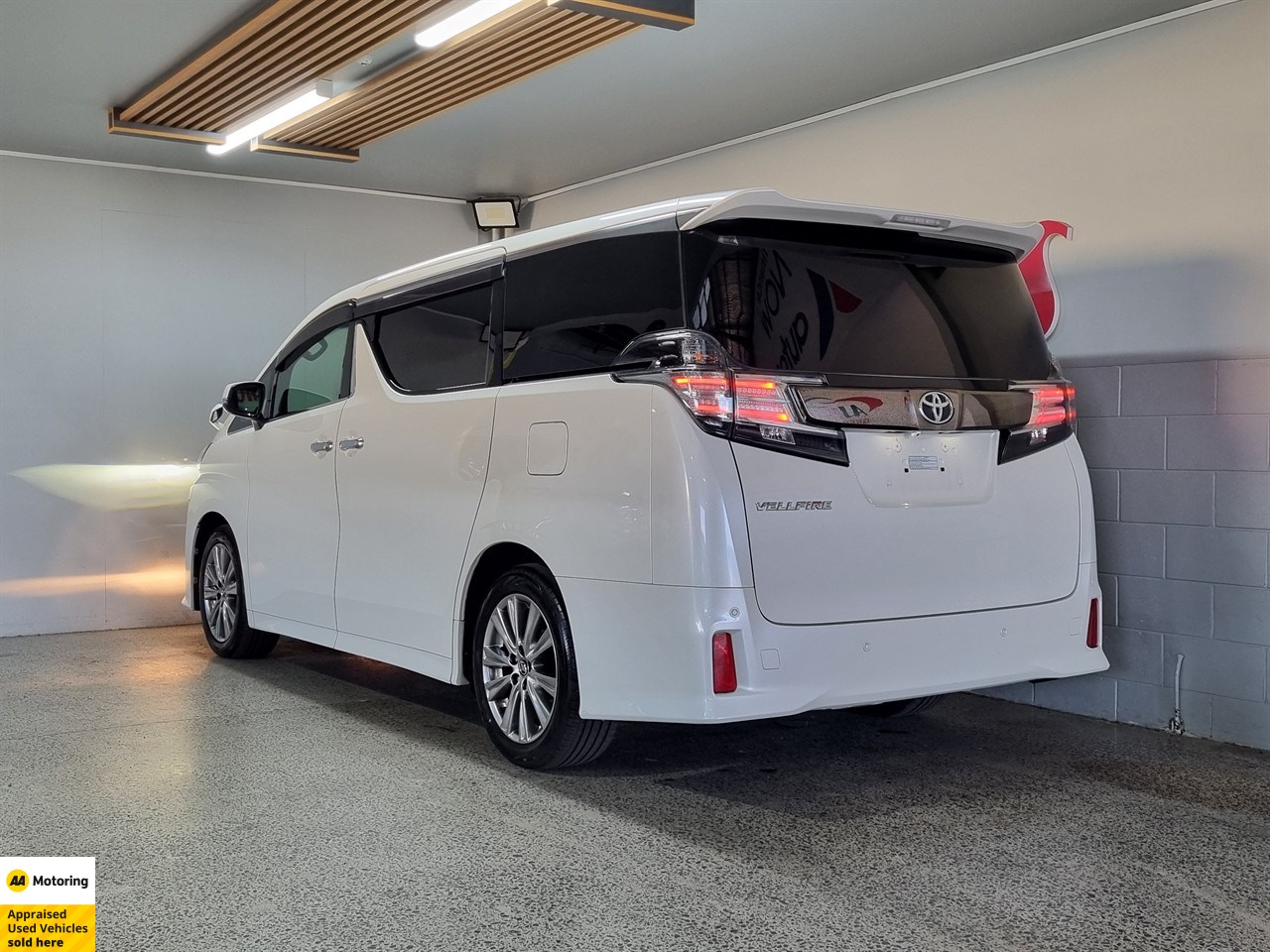 2016 Toyota Vellfire