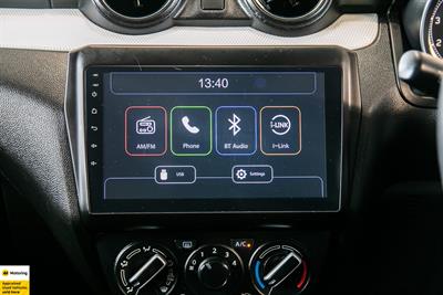 2022 Suzuki Swift - Thumbnail