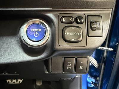 2012 Toyota Aqua - Thumbnail