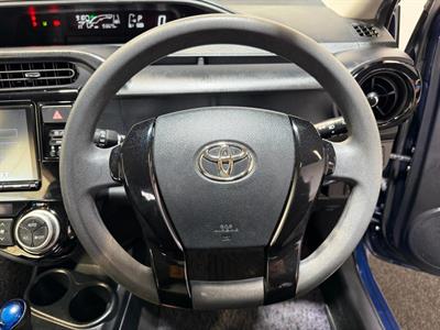 2016 Toyota Aqua - Thumbnail