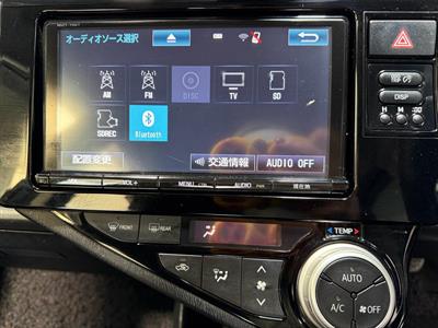 2016 Toyota Aqua - Thumbnail