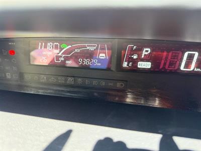 2016 Toyota Aqua - Thumbnail