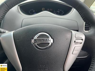 2014 Nissan Serena - Thumbnail