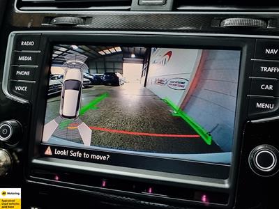 2017 Volkswagen Golf GTI - Thumbnail