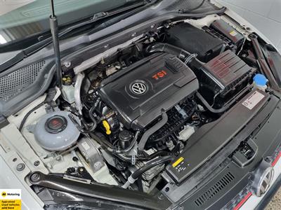 2017 Volkswagen Golf GTI - Thumbnail