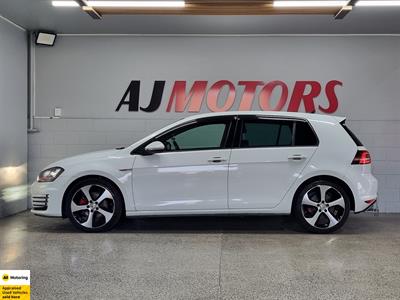 2017 Volkswagen Golf GTI - Thumbnail