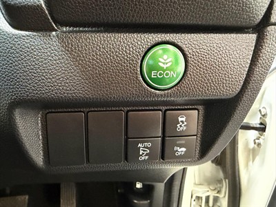 2016 Honda Fit - Thumbnail