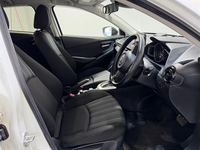 2020 Mazda 2 - Thumbnail