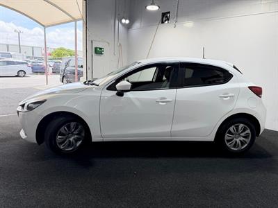 2020 Mazda 2 - Thumbnail